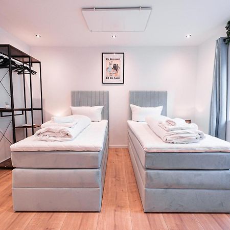Ferienwohnung Unique Gneisenau Wohlfuehloase Ulm Exterior foto