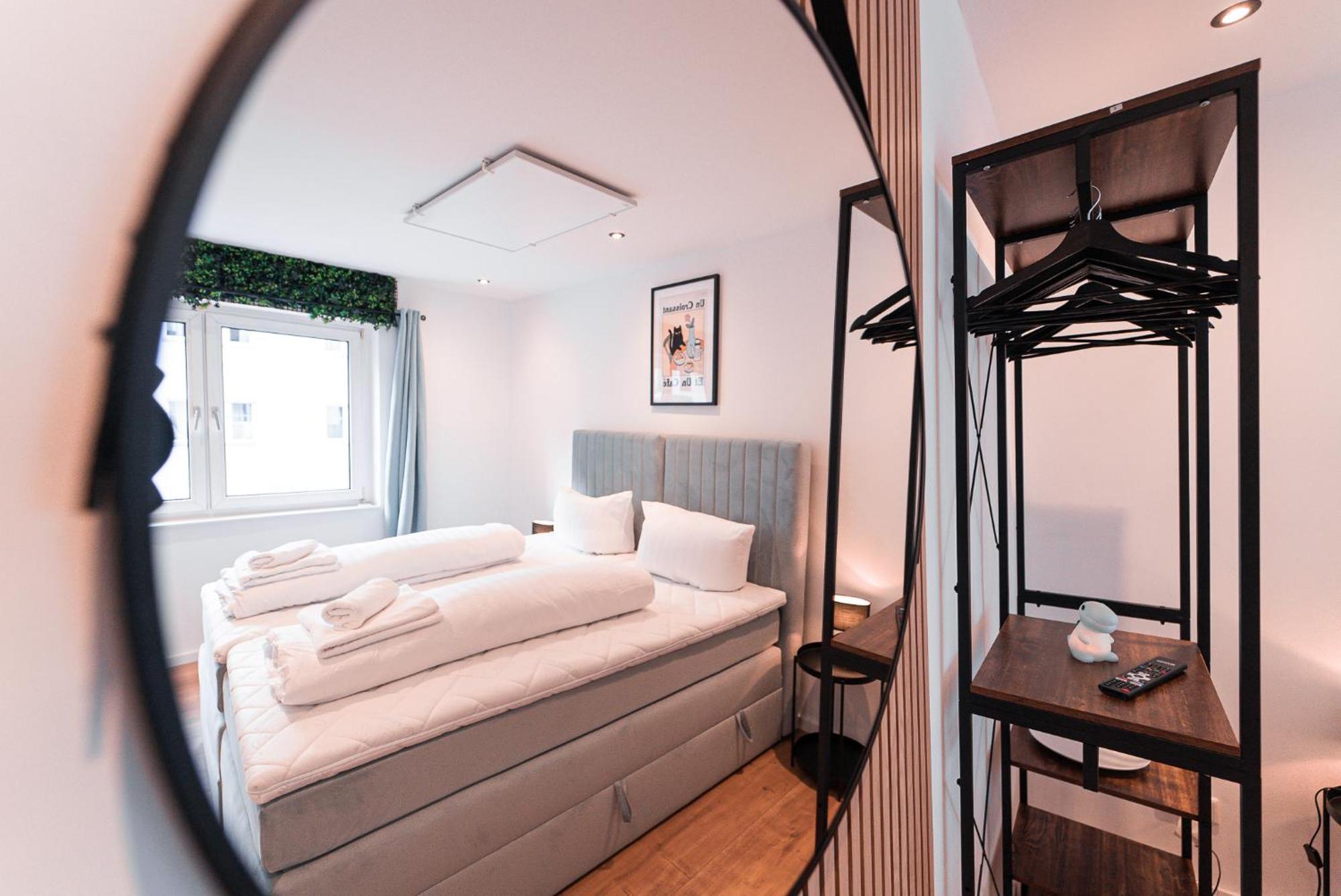 Ferienwohnung Unique Gneisenau Wohlfuehloase Ulm Exterior foto